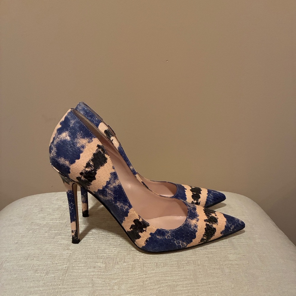 Kate Spade Pump - Picture 1 of 5